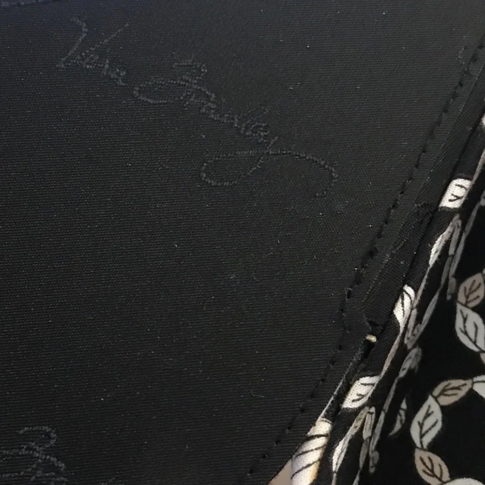VERA BRADLEY From My Heart Jewelry Case - CAMELLIA Black & White. Discontinued.